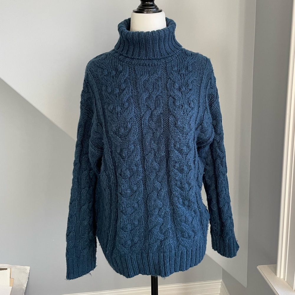 Turtle neck sweater from Zara